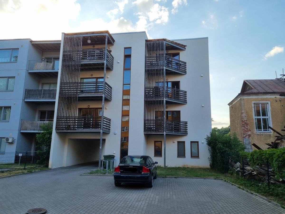 R63 Apartment With Terrace Tartu Exteriör bild